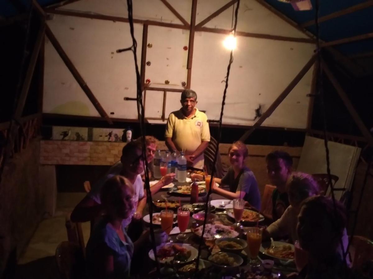 Soma HomeStay&Restaurant Tangalle Bagian luar foto