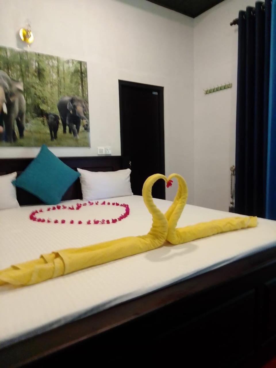 Soma HomeStay&Restaurant Tangalle Bagian luar foto